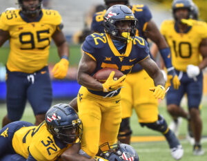 Gold-Blue spring game ends with 'fun' tiebreaker